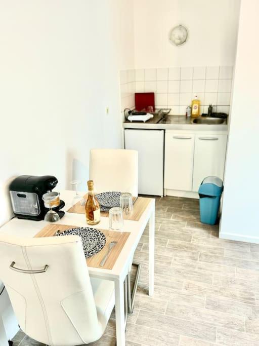 Superbe Appartement Tres Calme Et Confortable Reims Exteriör bild